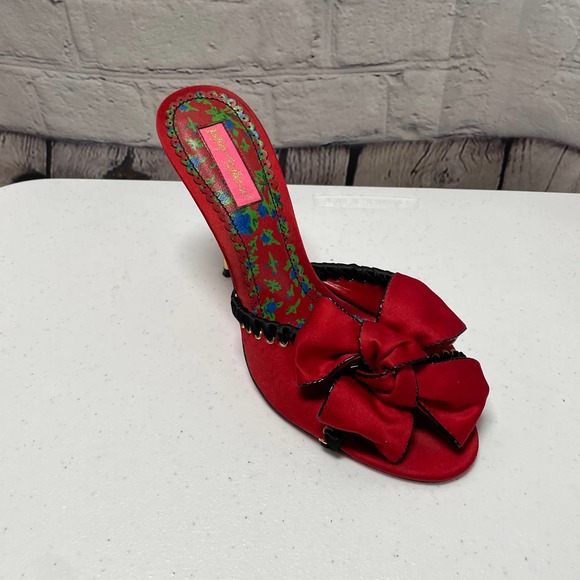 Betsey Johnson Shoes - Betsey Johnson Red Satin Cala Heels size 8